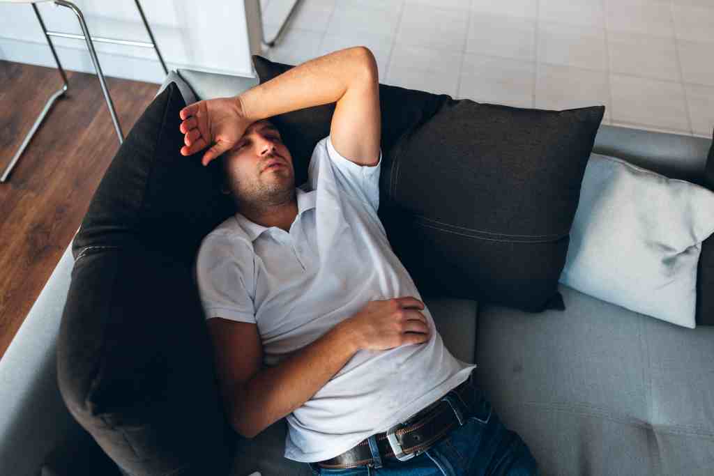 Sering Tidur Siang Bisa Picu Tekanan Darah Tinggi dan Stroke